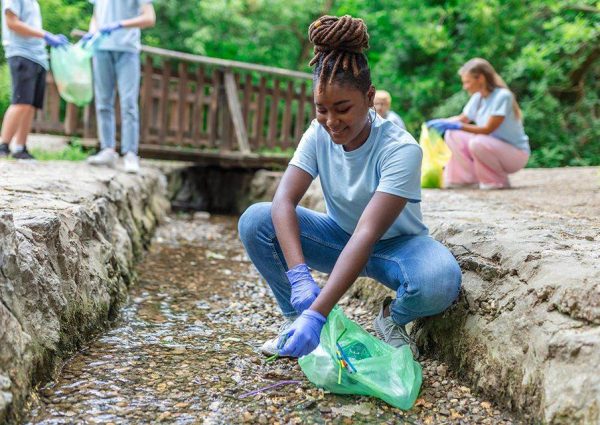 Give African Childrens a good Education & Healthy